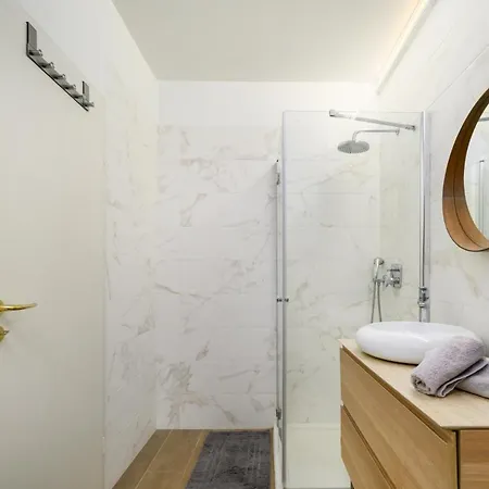 Best Downtown Apartman *